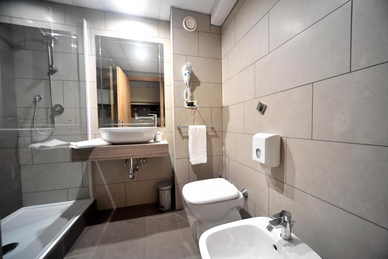 פיאנו רומאנו Palace Inn Rome Fiano מראה חיצוני תמונה