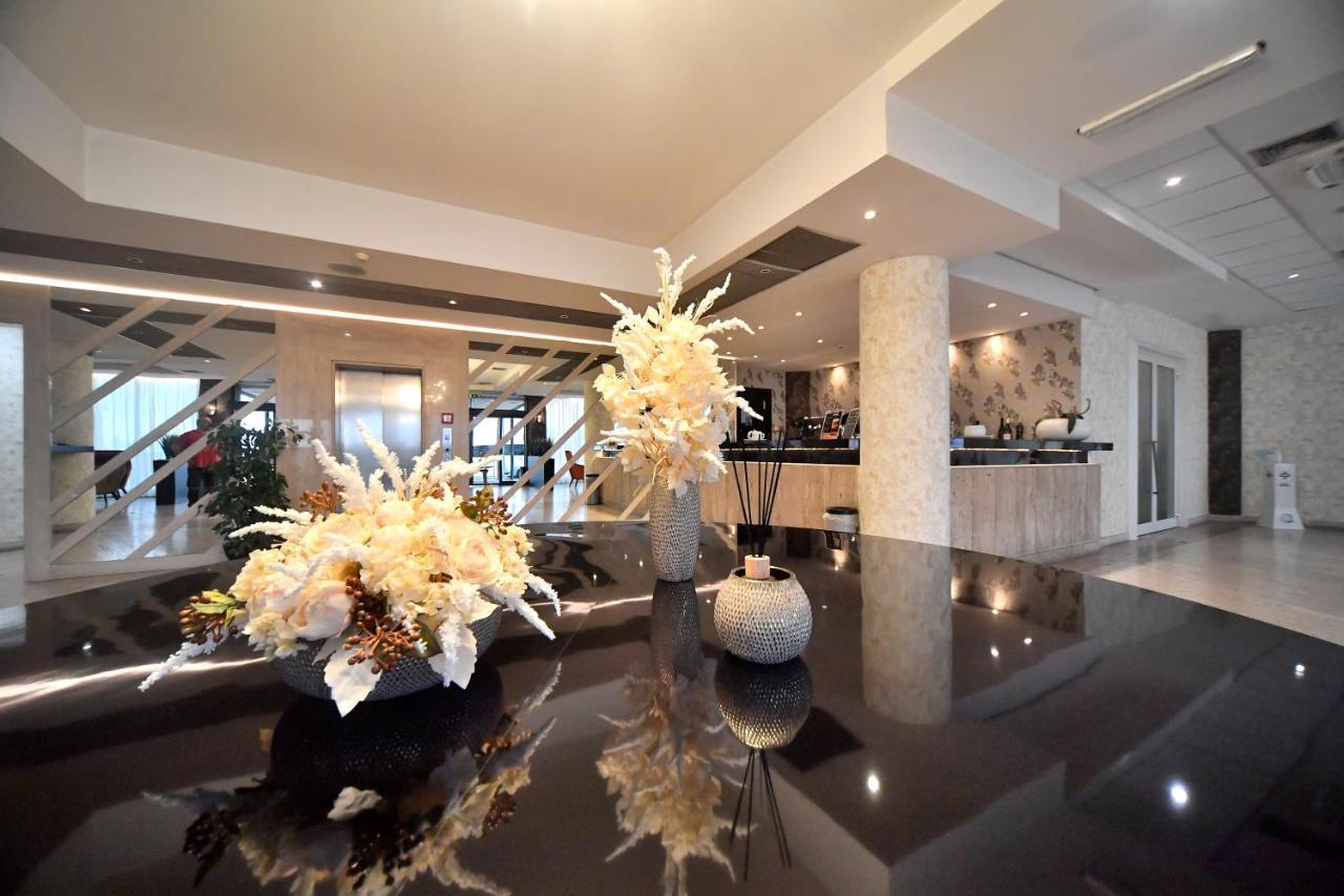 פיאנו רומאנו Palace Inn Rome Fiano מראה חיצוני תמונה