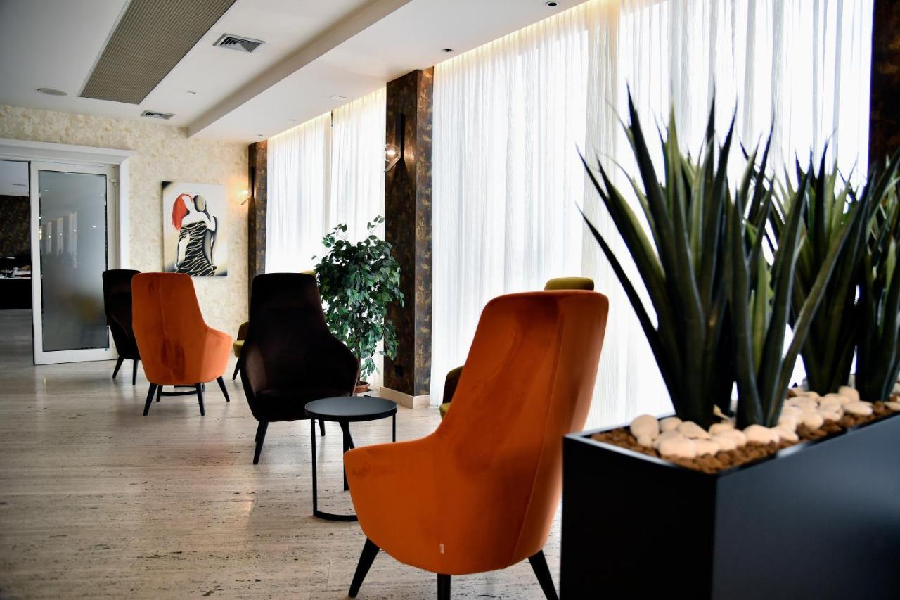 פיאנו רומאנו Palace Inn Rome Fiano מראה חיצוני תמונה
