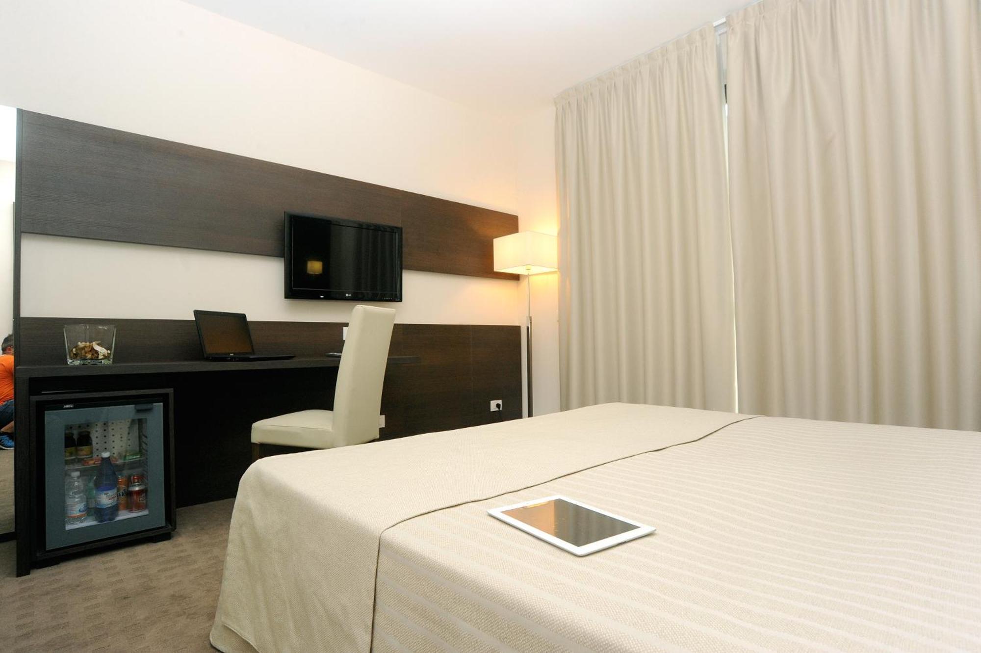 פיאנו רומאנו Palace Inn Rome Fiano חדר תמונה
