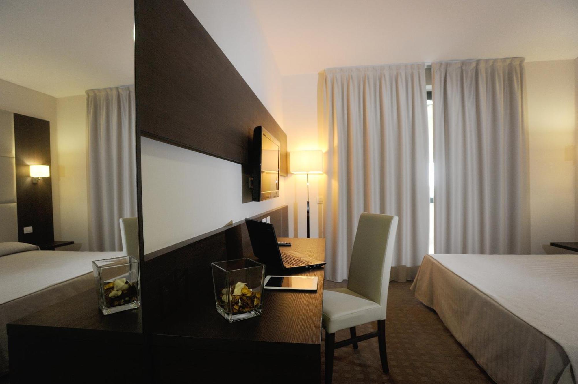 פיאנו רומאנו Palace Inn Rome Fiano חדר תמונה
