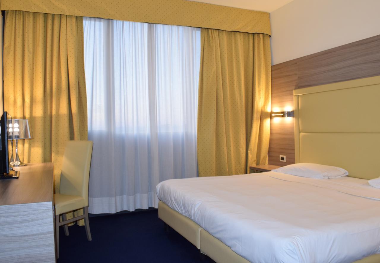 פיאנו רומאנו Palace Inn Rome Fiano מראה חיצוני תמונה